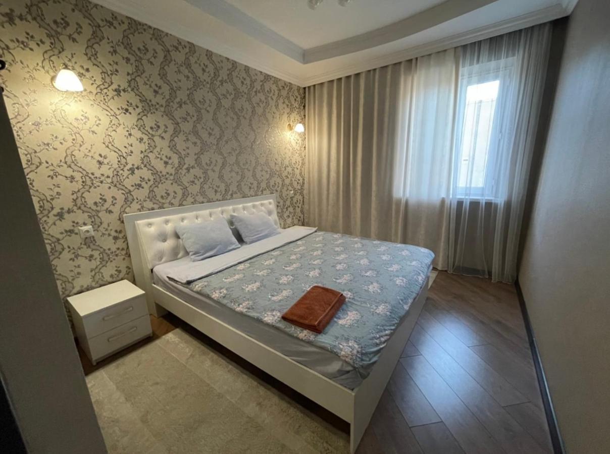 Hotel Роща 7 à Bichkek Extérieur photo